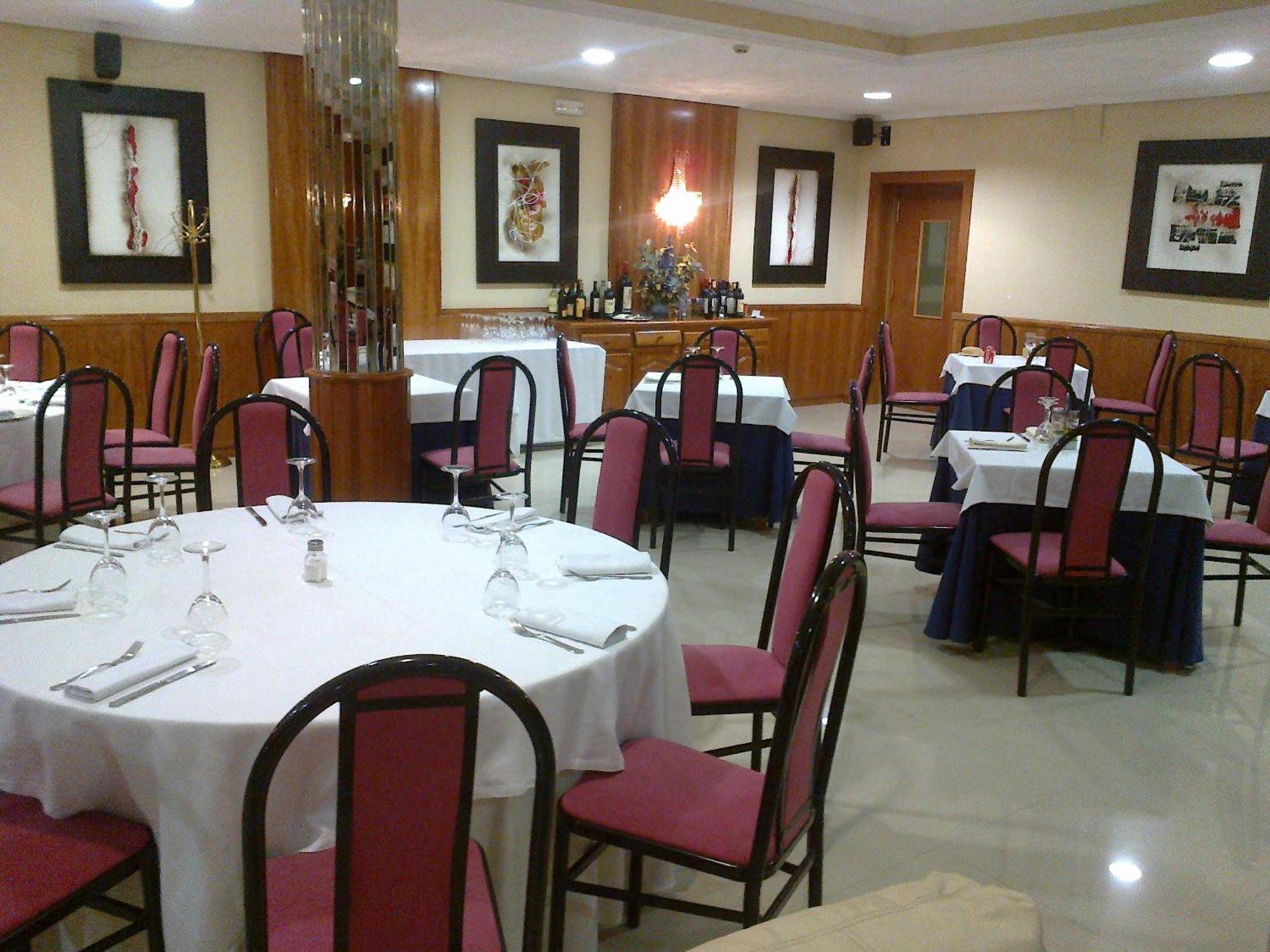 Hotel Anabel Baza Bagian luar foto